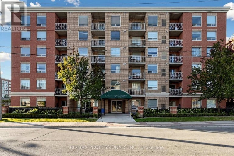 205 - 32 TANNERY STREET, Mississauga (Streetsville), Ontario, L5M6T6