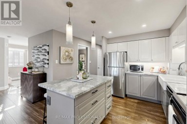 205 - 32 TANNERY STREET Mississauga (Streetsville) Ontario photo 6