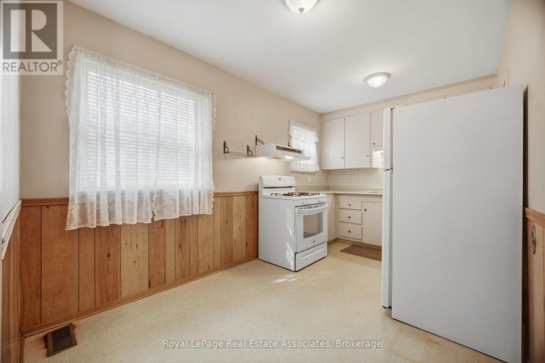 68 ALLENBY AVENUE, Toronto (Elms-Old Rexdale), Ontario, M9W1S6