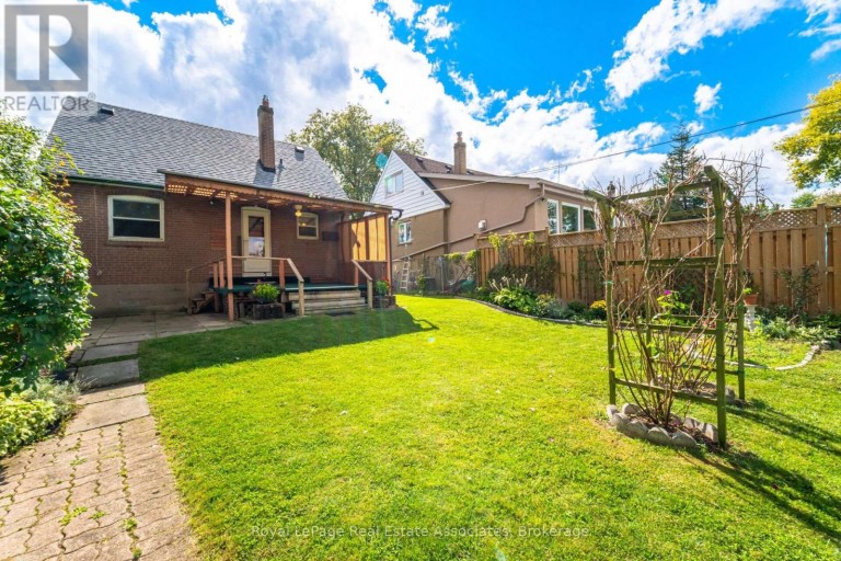 68 ALLENBY AVENUE, Toronto (Elms-Old Rexdale), Ontario, M9W1S6