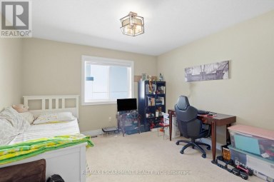 88 ERINGATE COURT Hamilton (Stoney Creek Mountain) Ontario photo 34
