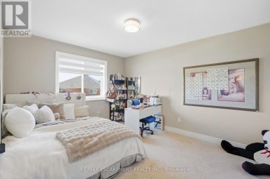 88 ERINGATE COURT Hamilton (Stoney Creek Mountain) Ontario photo 36