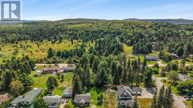 25 JOHN STREET, Burk's Falls, Ontario, P0A1C0