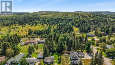 25 JOHN STREET Burk's Falls Ontario photo 5
