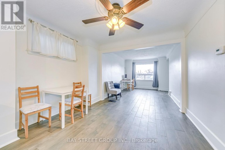 150 CROSTHWAITE AVENUE N, Hamilton (Homeside), Ontario, L8H4V5
