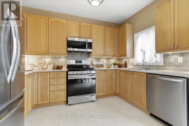 27 DENT STREET Ajax (Northwest Ajax) Ontario photo 15