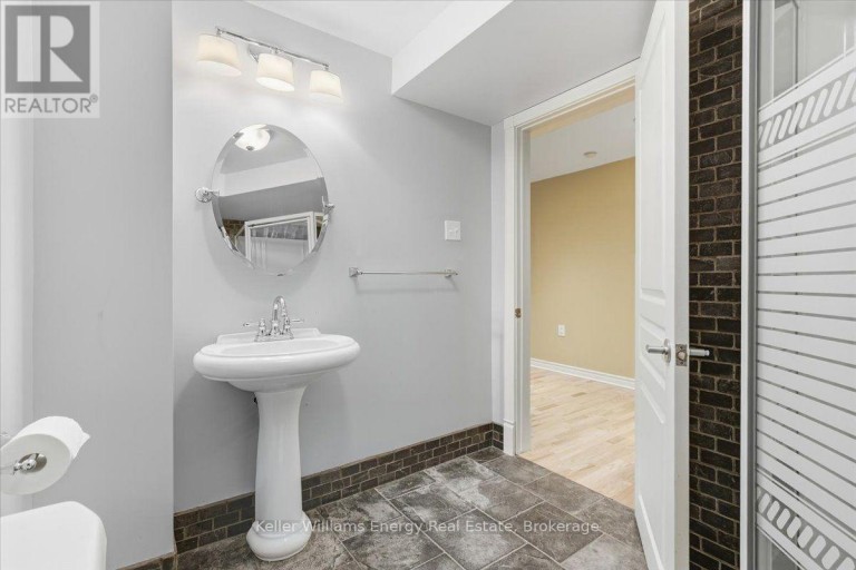 27 DENT STREET, Ajax (Northwest Ajax), Ontario, L1T4G1