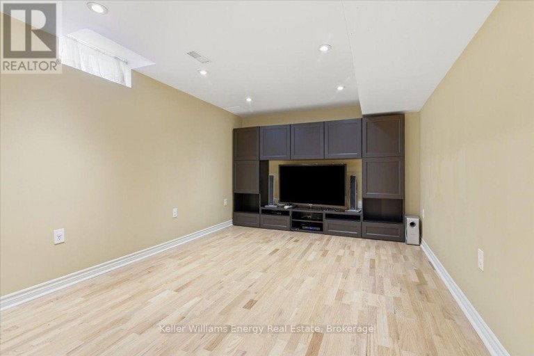 27 DENT STREET, Ajax (Northwest Ajax), Ontario, L1T4G1