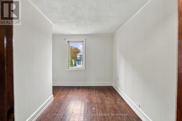 477 CUBERT STREET, Oshawa (Vanier), Ontario, L1J4B4