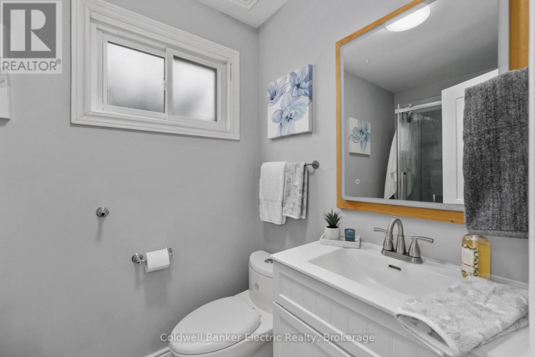 1305 HOLDEN ROAD, Selwyn, Ontario, K9J6X5