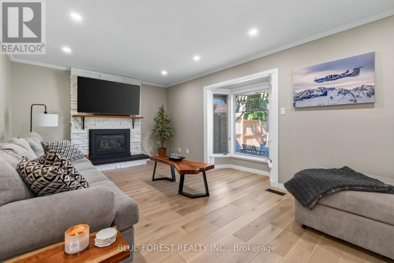 32 MEADOWVIEW ROAD, London South (South O), Ontario, N6J4E6