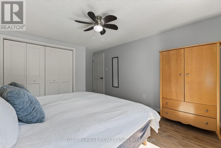 32 MEADOWVIEW ROAD, London South (South O), Ontario, N6J4E6