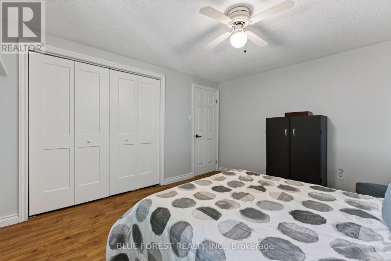 32 MEADOWVIEW ROAD, London South (South O), Ontario, N6J4E6