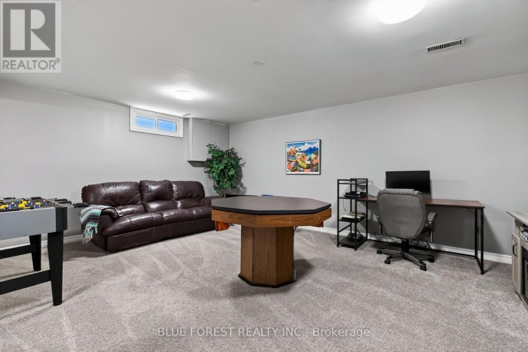 32 MEADOWVIEW ROAD, London South (South O), Ontario, N6J4E6