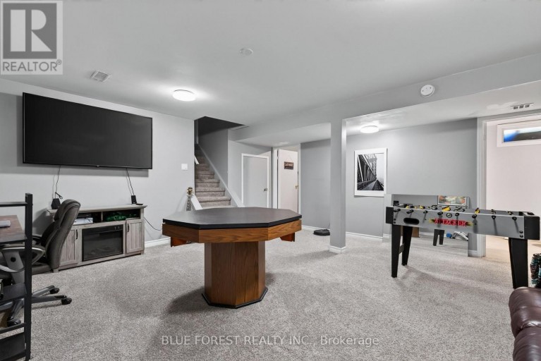 32 MEADOWVIEW ROAD, London South (South O), Ontario, N6J4E6