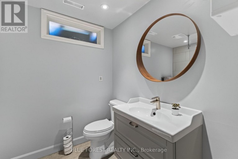 32 MEADOWVIEW ROAD, London South (South O), Ontario, N6J4E6
