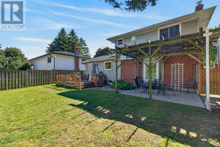 32 MEADOWVIEW ROAD, London South (South O), Ontario, N6J4E6