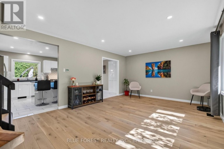 32 MEADOWVIEW ROAD, London South (South O), Ontario, N6J4E6