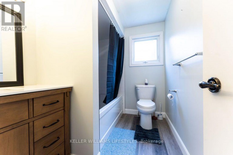 54 BEXHILL DRIVE, London South (South Y), Ontario, N6E1X2