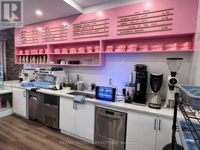 579 COLLEGE STREET, Toronto (Trinity-Bellwoods), Ontario, M6G1B2