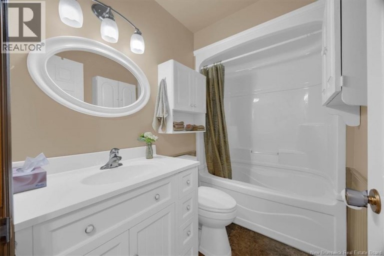 35 Reynar Drive, Quispamsis, New Brunswick, E2G1J9