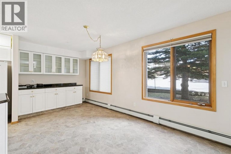 107, 7239 Sierra Morena Boulevard SW, Calgary, Alberta, T3H3L7
