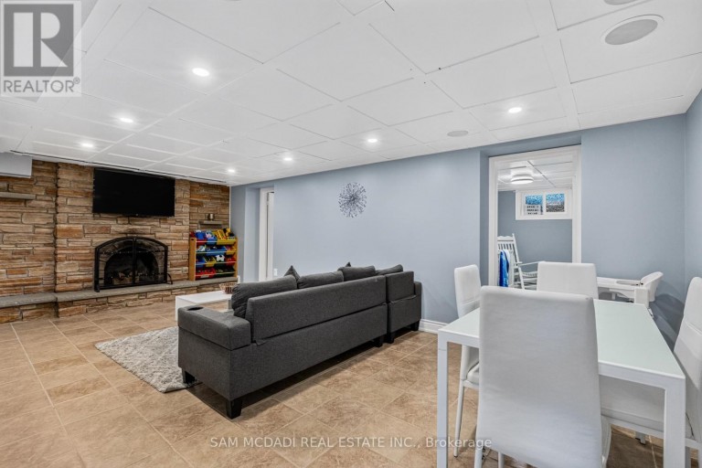 188 BIRKDALE ROAD, Toronto (Bendale), Ontario, M1P3S1