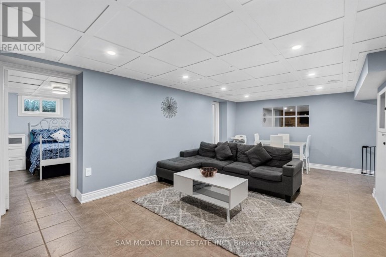188 BIRKDALE ROAD, Toronto (Bendale), Ontario, M1P3S1