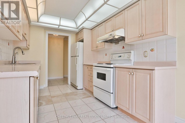 2705 - 228 BONIS AVENUE E, Toronto (Tam O'Shanter-Sullivan), Ontario, M1T3W4