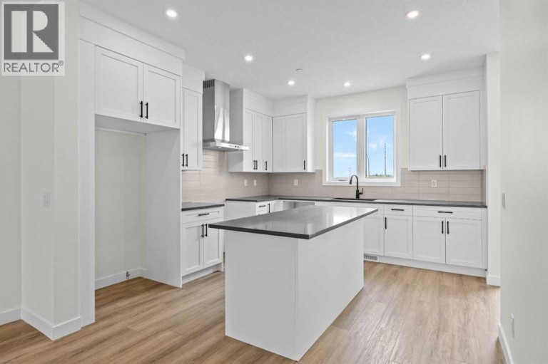 41 Hotchkiss Gardens SE, Calgary, Alberta, T3S0T6