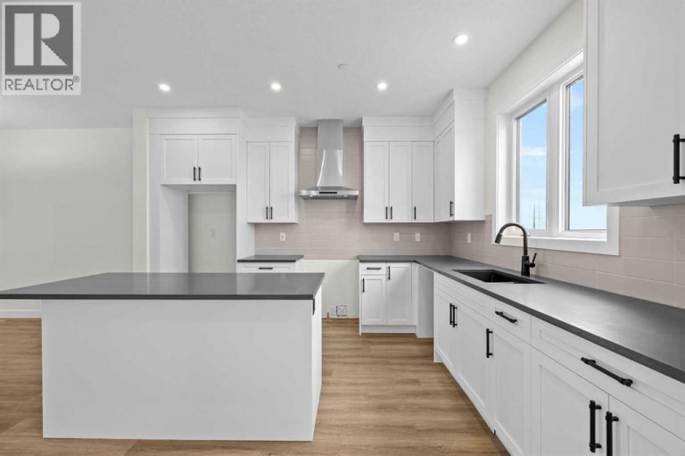 41 Hotchkiss Gardens SE, Calgary, Alberta, T3S0T6