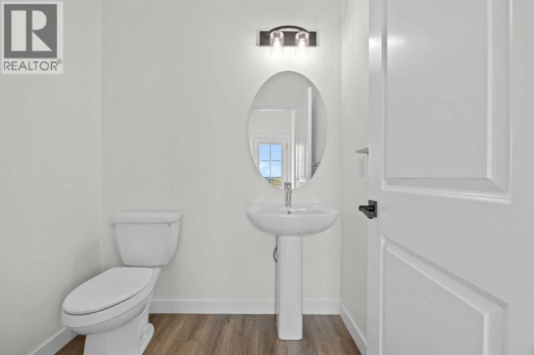41 Hotchkiss Gardens SE, Calgary, Alberta, T3S0T6