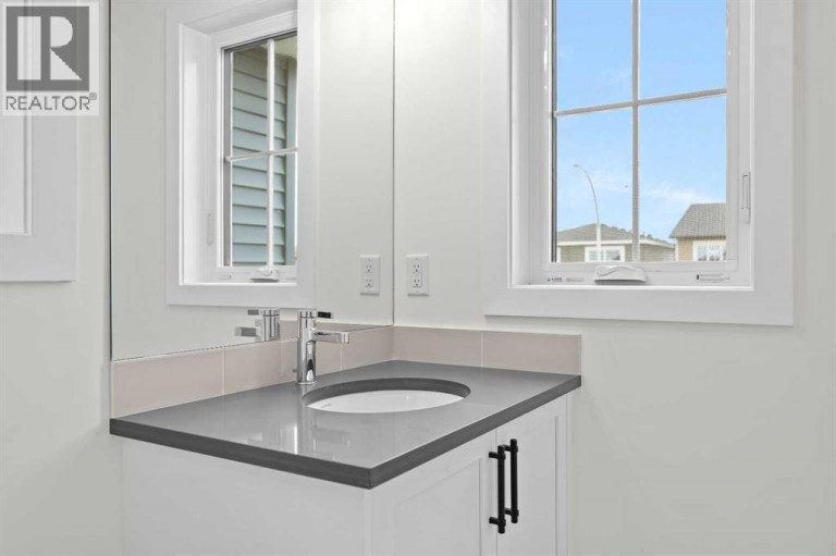 41 Hotchkiss Gardens SE, Calgary, Alberta, T3S0T6