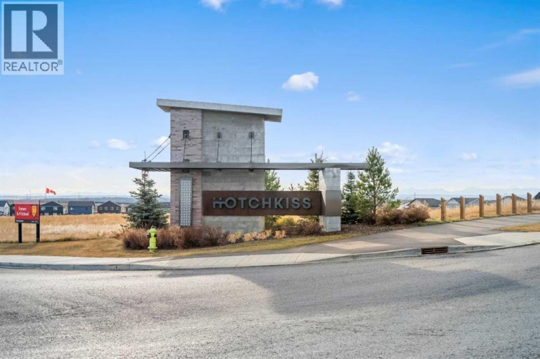 41 Hotchkiss Gardens SE, Calgary, Alberta, T3S0T6