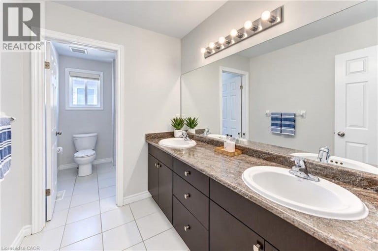 365 WOOLWICH Street, Waterloo, Ontario, N2K0E7