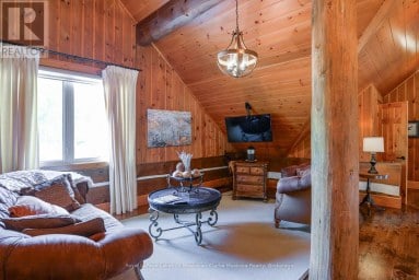 1035 BREEZY POINT ROAD Muskoka Lakes (Wood (Muskoka Lakes)) Ontario photo 25