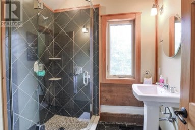 1035 BREEZY POINT ROAD Muskoka Lakes (Wood (Muskoka Lakes)) Ontario photo 26