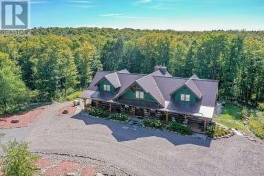 1035 BREEZY POINT ROAD Muskoka Lakes (Wood (Muskoka Lakes)) Ontario photo 3