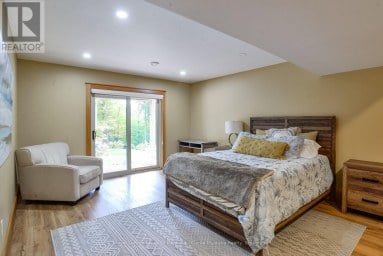 1035 BREEZY POINT ROAD Muskoka Lakes (Wood (Muskoka Lakes)) Ontario photo 38
