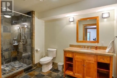 1035 BREEZY POINT ROAD Muskoka Lakes (Wood (Muskoka Lakes)) Ontario photo 40