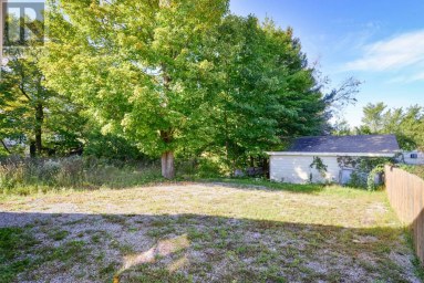 815 MUSKOKA ROAD S Gravenhurst (Muskoka (S)) Ontario photo 17