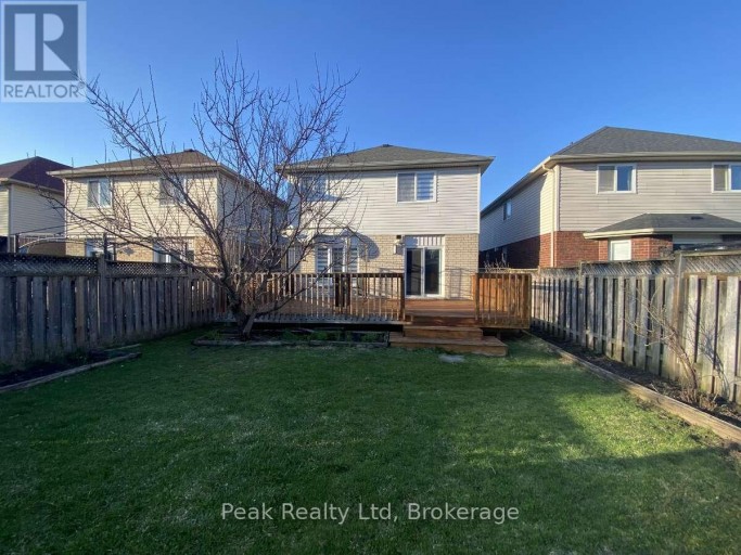 125 STEEPLERIDGE STREET, Kitchener, Ontario, N2P2W2