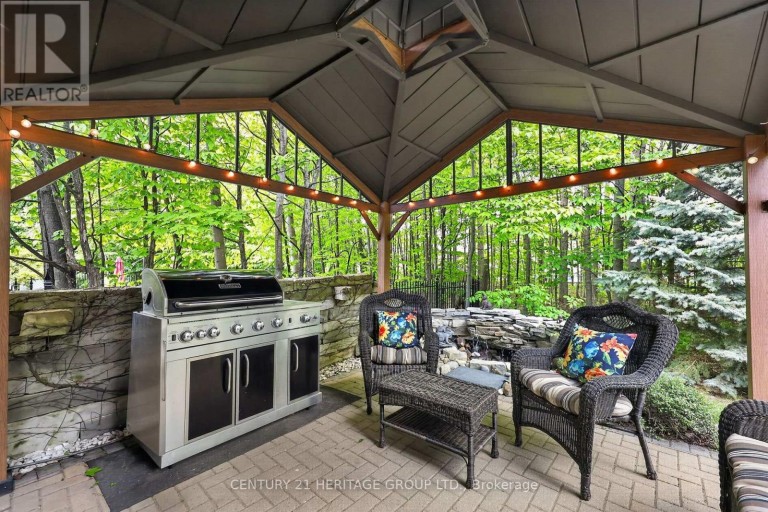 22 LLOYD COOK DRIVE E, Springwater (Snow Valley), Ontario, L9X0H5