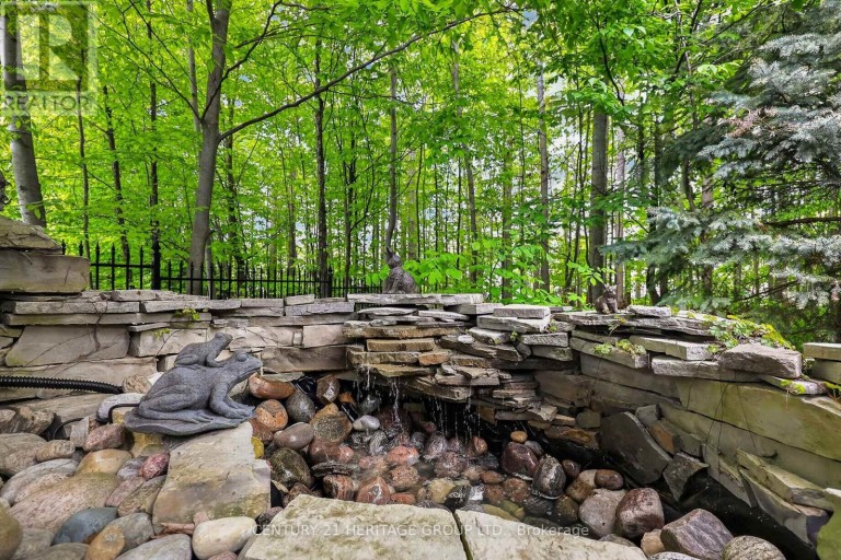 22 LLOYD COOK DRIVE E, Springwater (Snow Valley), Ontario, L9X0H5