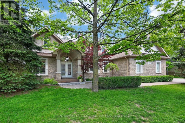 22 LLOYD COOK DRIVE E, Springwater (Snow Valley), Ontario, L9X0H5