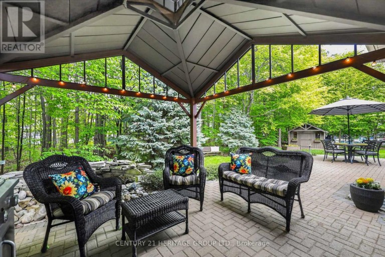 22 LLOYD COOK DRIVE E, Springwater (Snow Valley), Ontario, L9X0H5