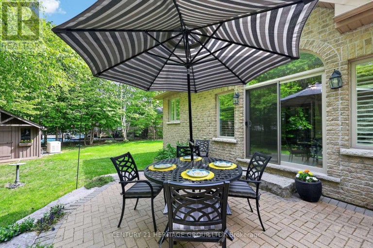 22 LLOYD COOK DRIVE E, Springwater (Snow Valley), Ontario, L9X0H5