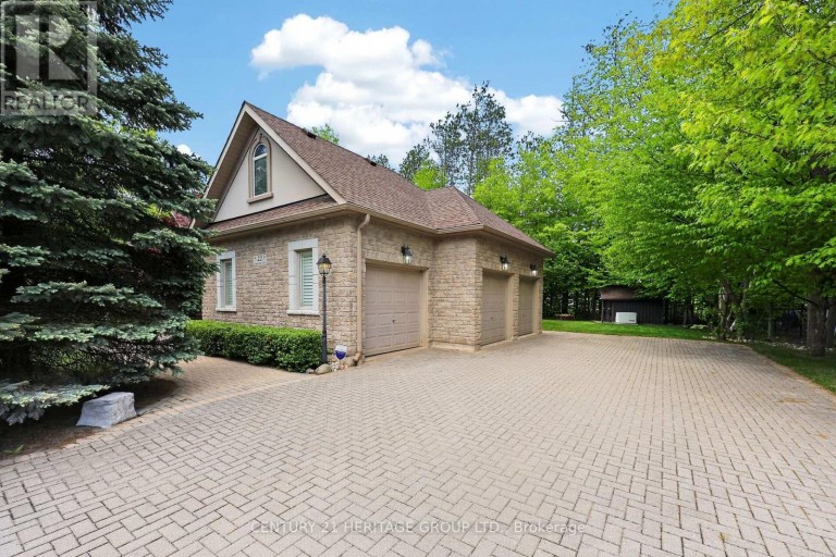 22 LLOYD COOK DRIVE E, Springwater (Snow Valley), Ontario, L9X0H5