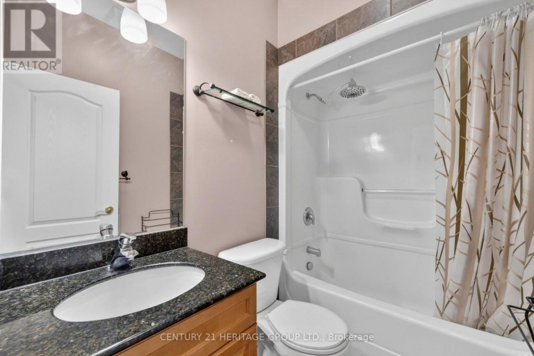 22 LLOYD COOK DRIVE E, Springwater (Snow Valley), Ontario, L9X0H5