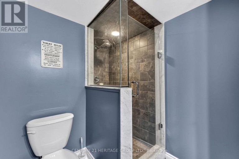 22 LLOYD COOK DRIVE E, Springwater (Snow Valley), Ontario, L9X0H5